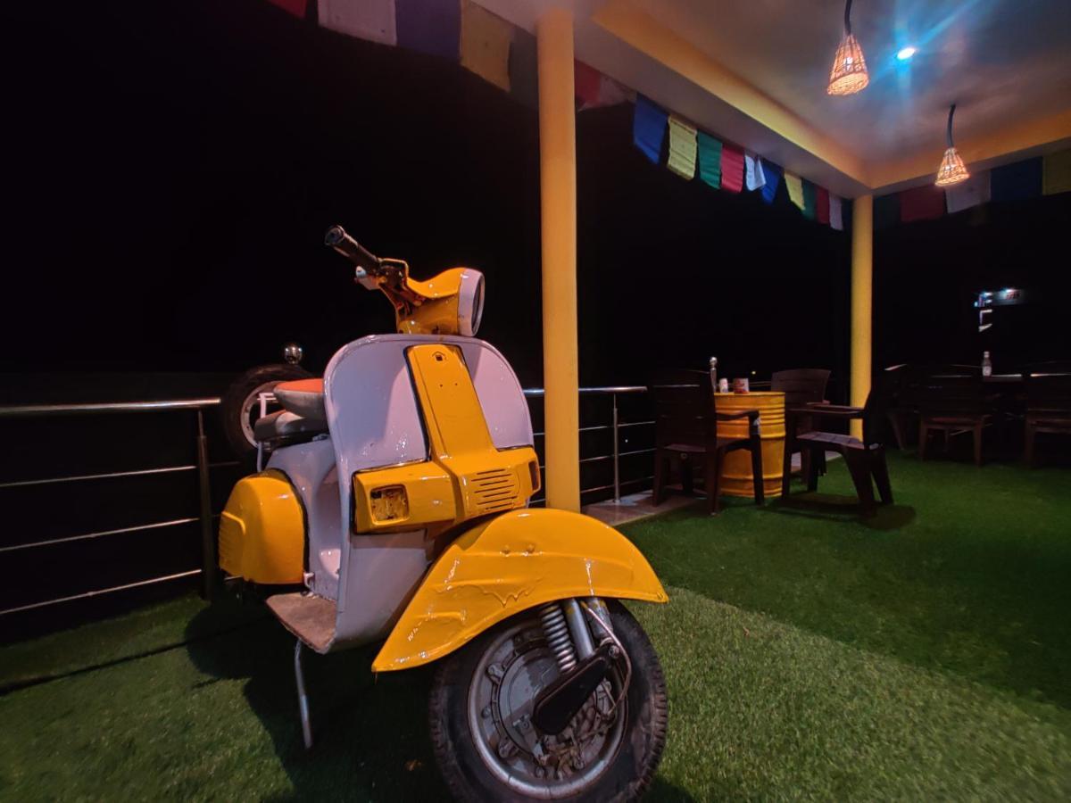 Nomads Hostel Tosh 외부 사진